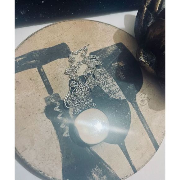 Pisces GREEN GLOW IN THE DARK ZODIAC STAR SIGN HOROSCOPE NECKLACE - Picture 3 of 13